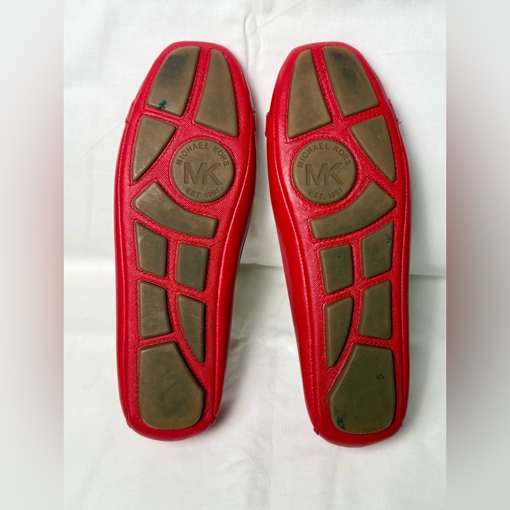 Michael Kors Fulton Red Leather Gold Logo Charm Flats Shoes Size 8M - Picture 8 of 10